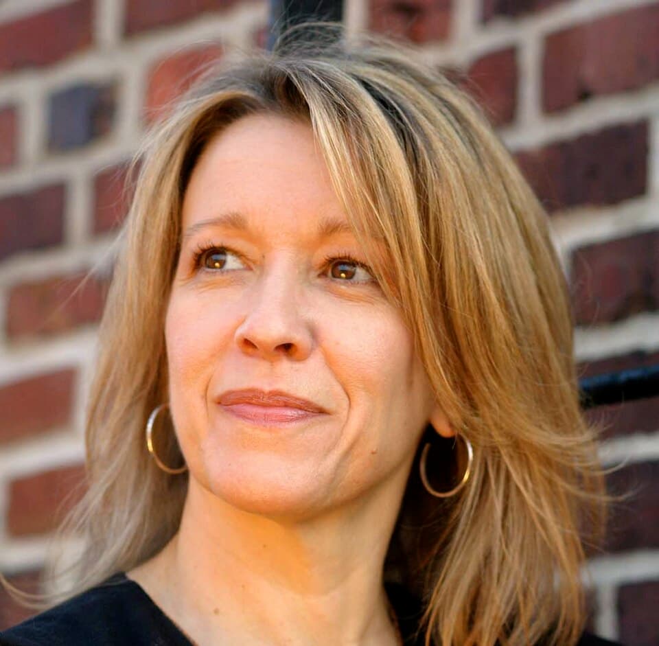 Linda Emond, audiobook narrator