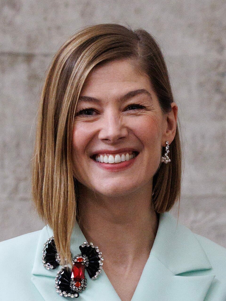 Rosamund Pike, audiobook narrator